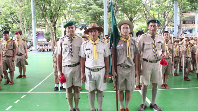 จัดพิธีทบทวนคำปฏิญาณและสวนสนามของลูกเสือ - รูปภาพเพิ่มเติม