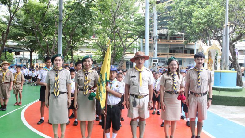 จัดพิธีทบทวนคำปฏิญาณและสวนสนามของลูกเสือ - รูปภาพเพิ่มเติม