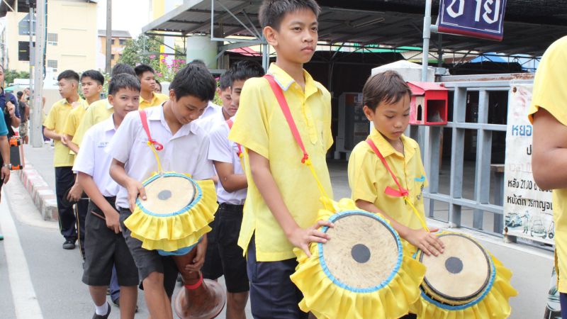 สืบสานประเพณีงาม เนื่องในวันอาสาฬหบูชาและวันเข้าพรรษา - รูปภาพเพิ่มเติม